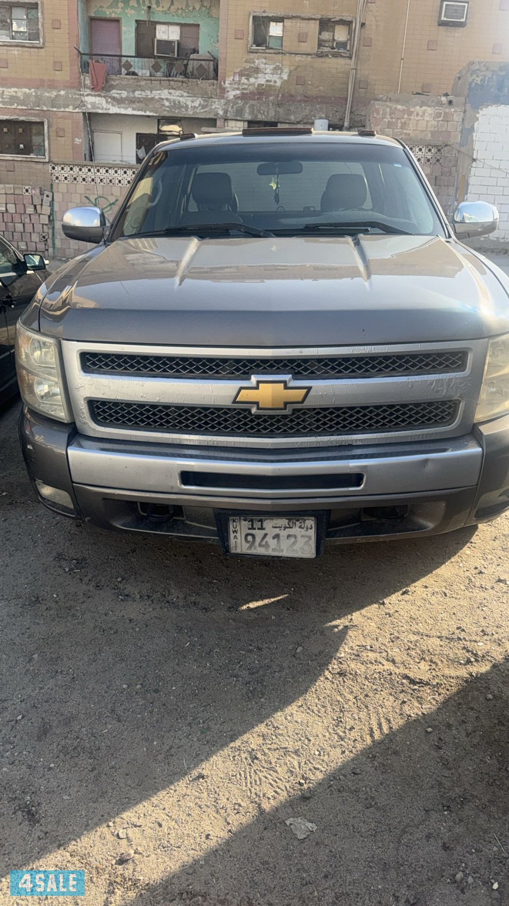 للبيع وانيت سلفرادو 20120