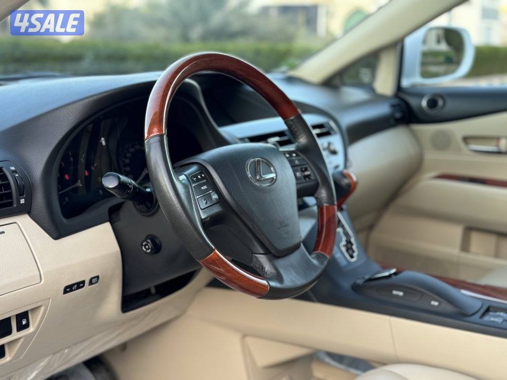 لكزس RX350 موديل 2012 بحاله ممتازه جدا9