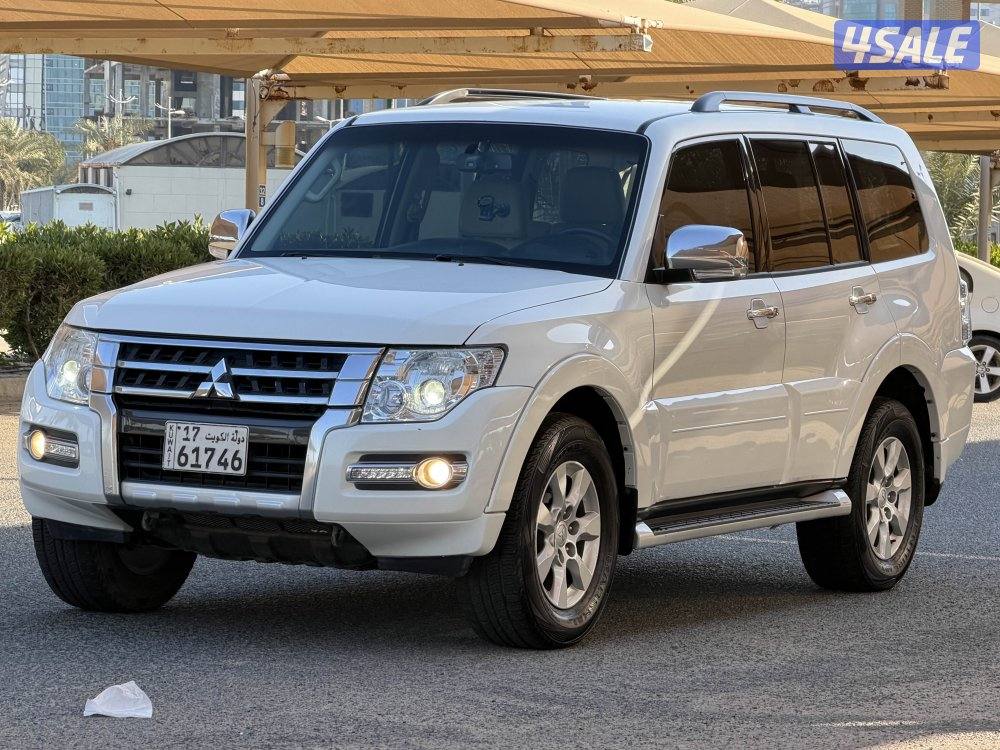 للبيع باجيرو2020 بحالة ممتازة2