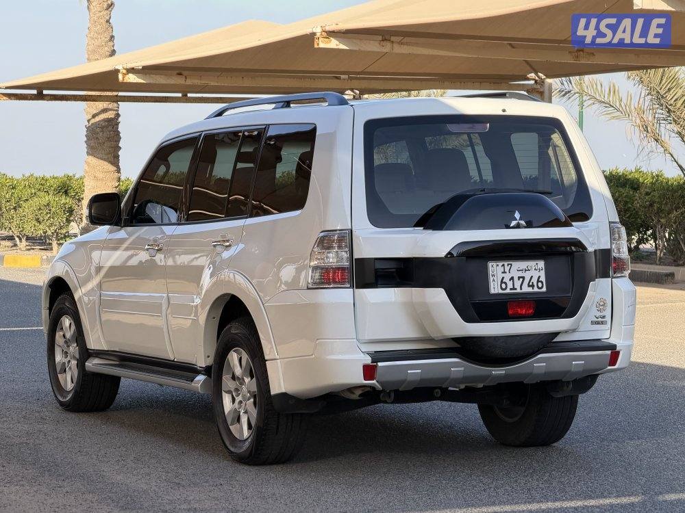 للبيع باجيرو2020 بحالة ممتازة3