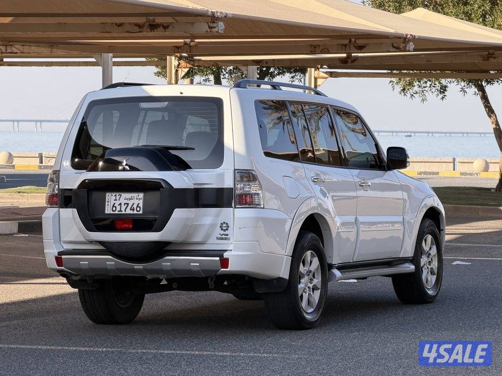 للبيع باجيرو2020 بحالة ممتازة4