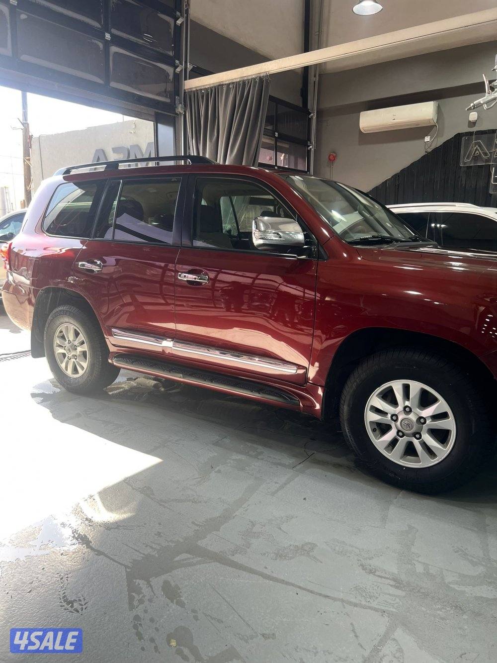 للبيع لاند كروزر GXR موديل 2012 صبغ الوكالة ماعدا ربع قطعة0