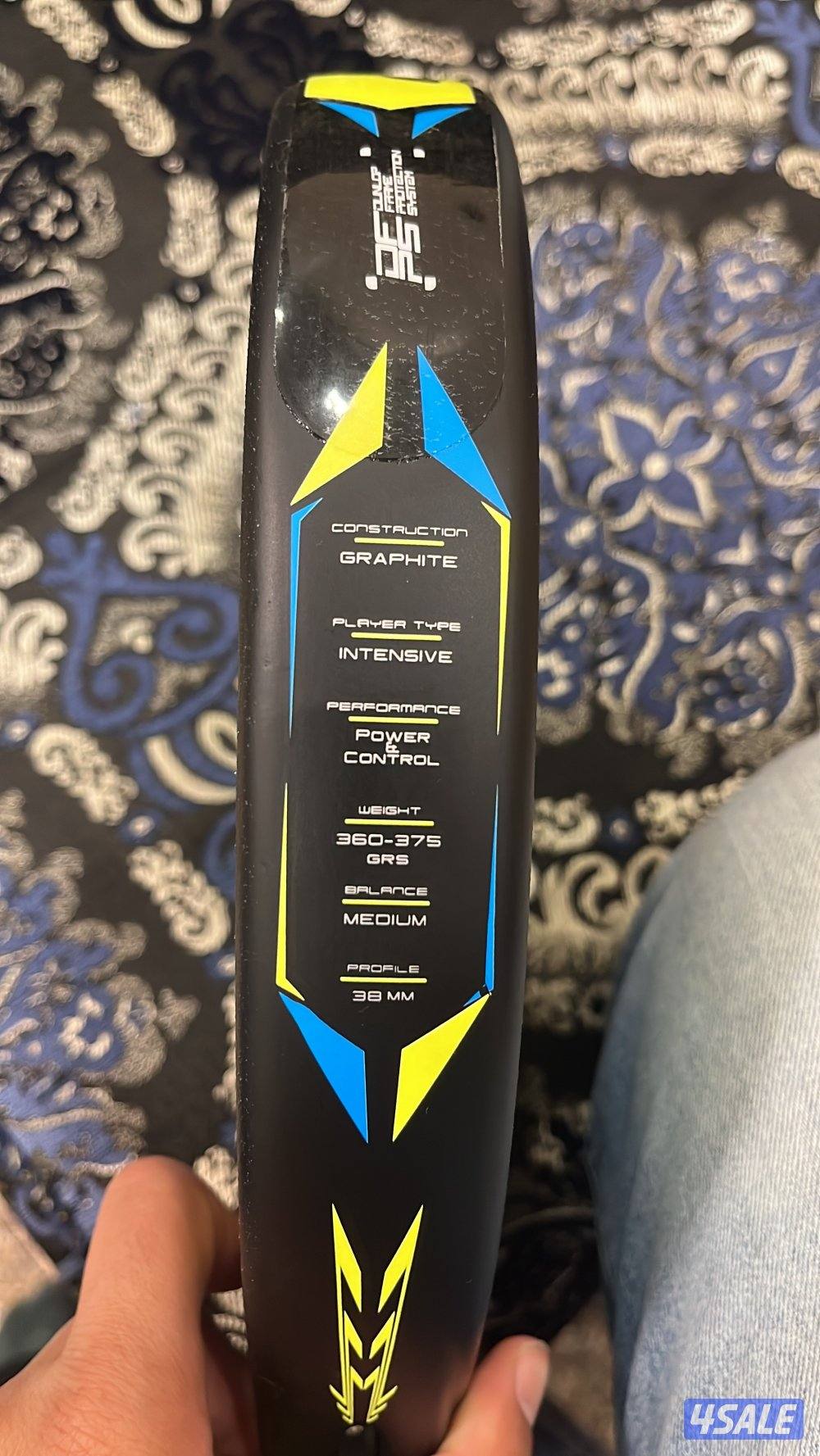 للبيع مضرب بادل مستعمله مره وحده سعراه برا 591