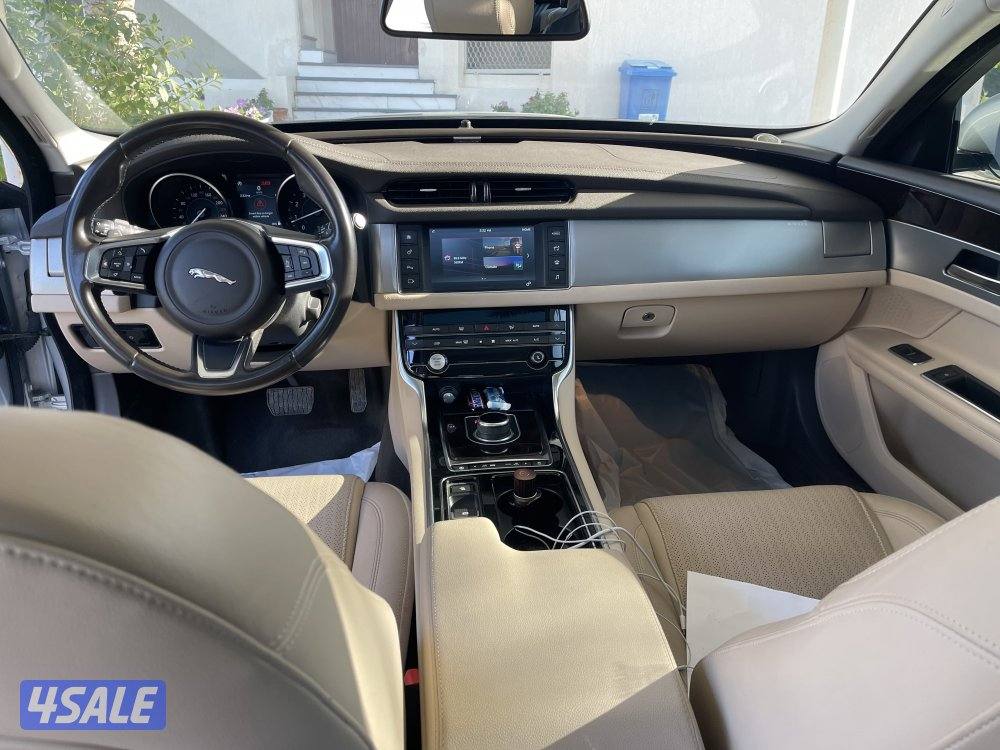 جاكور XF موديل 20185