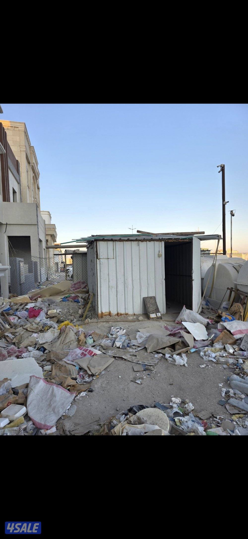 للبيع تانكي عدد ٢ مع غرفه ٣×٣0