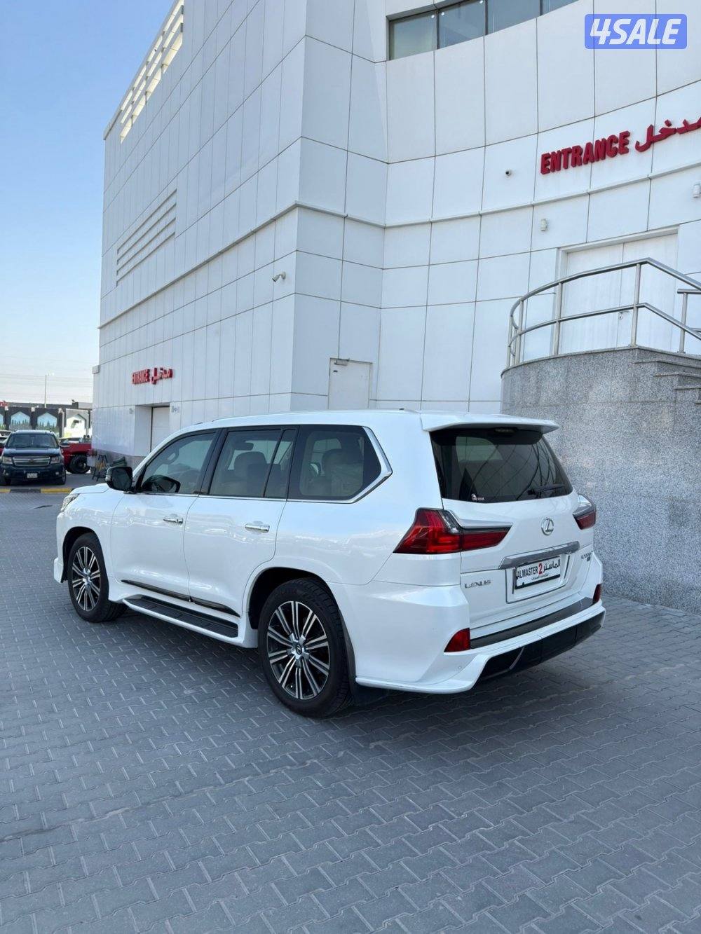 لكزس LX570 وارد قطر صبغ الوكاله شرط الفحص بل كامل2