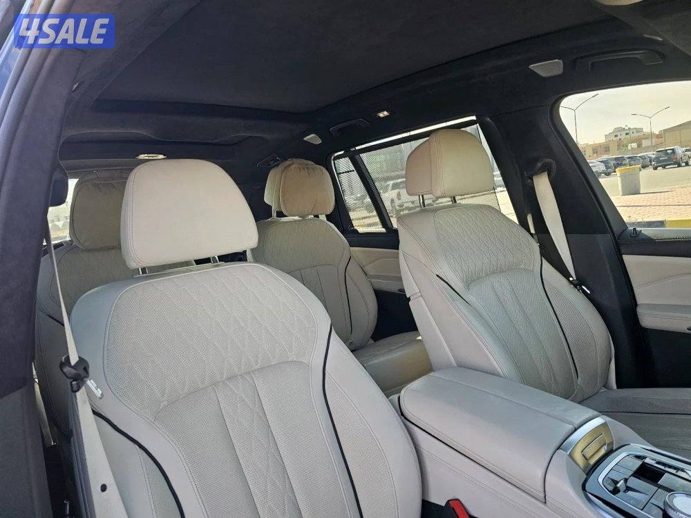 بي ام دبليو X7 - V810