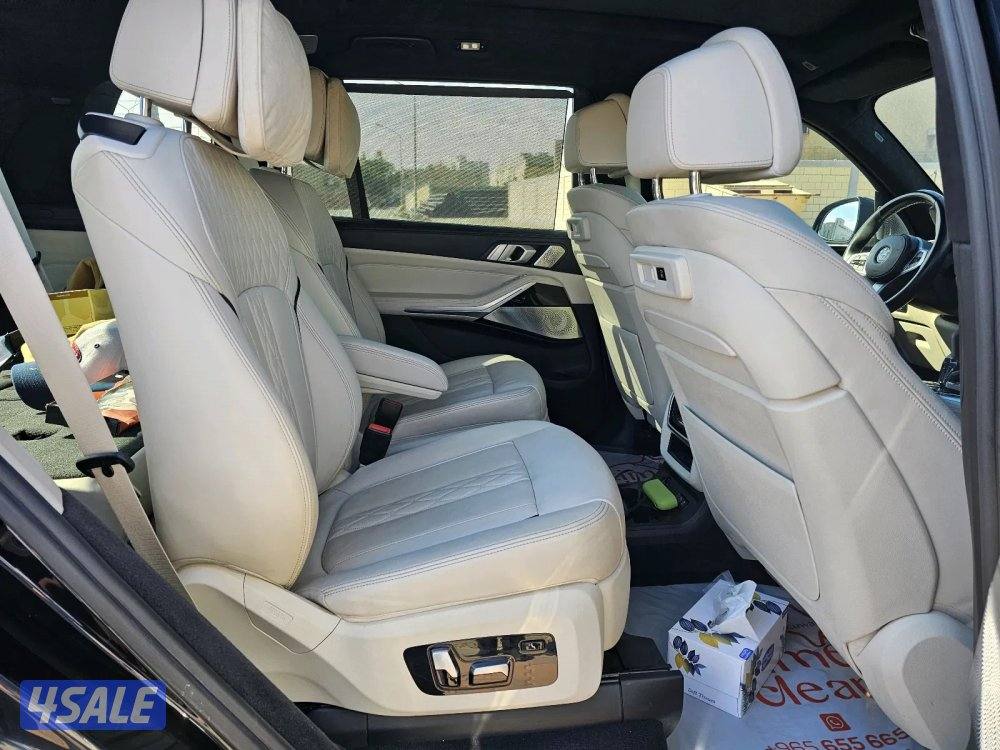 بي ام دبليو X7 - V812