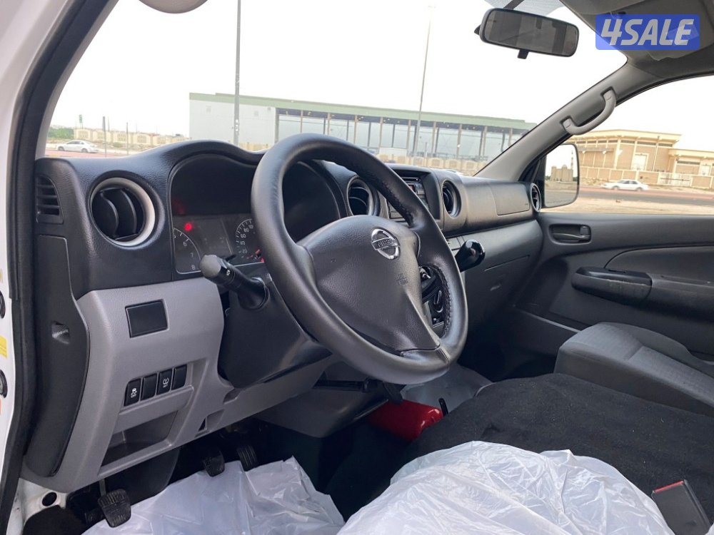 2018باص نيسان اورفان Nissan-Arvan passenger3