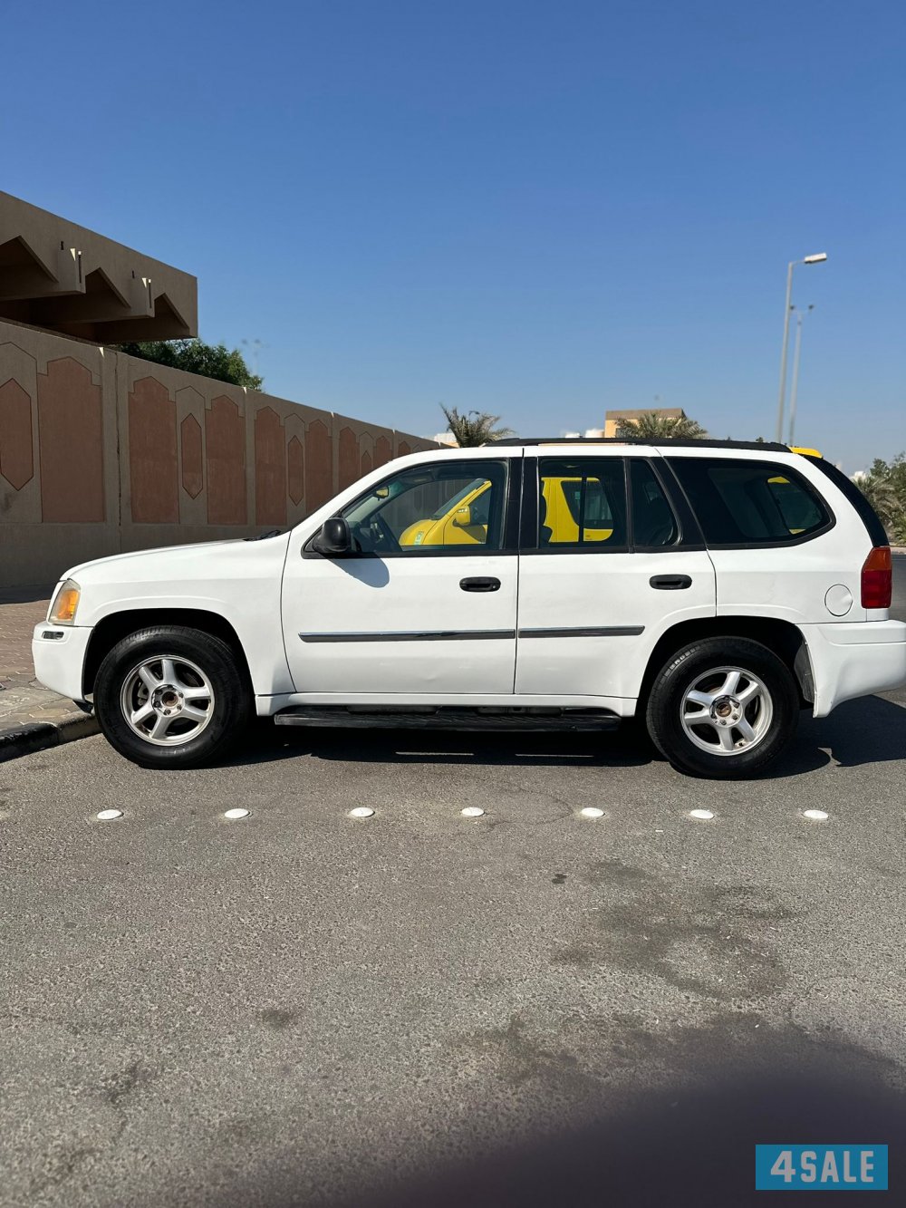 للبيع إنفوي موديل ٢٠٠٦ بحاله جيده ماشي ٣٧٤ الف السعر ٦٥٠ للتواصل  977776373