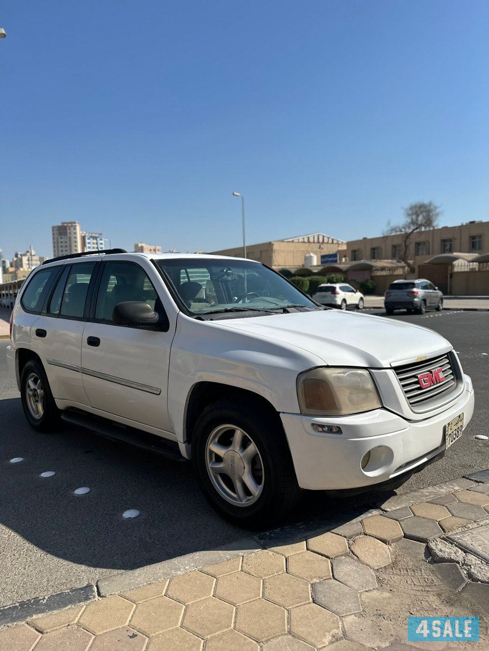 للبيع إنفوي موديل ٢٠٠٦ بحاله جيده ماشي ٣٧٤ الف السعر ٦٥٠ للتواصل  977776375