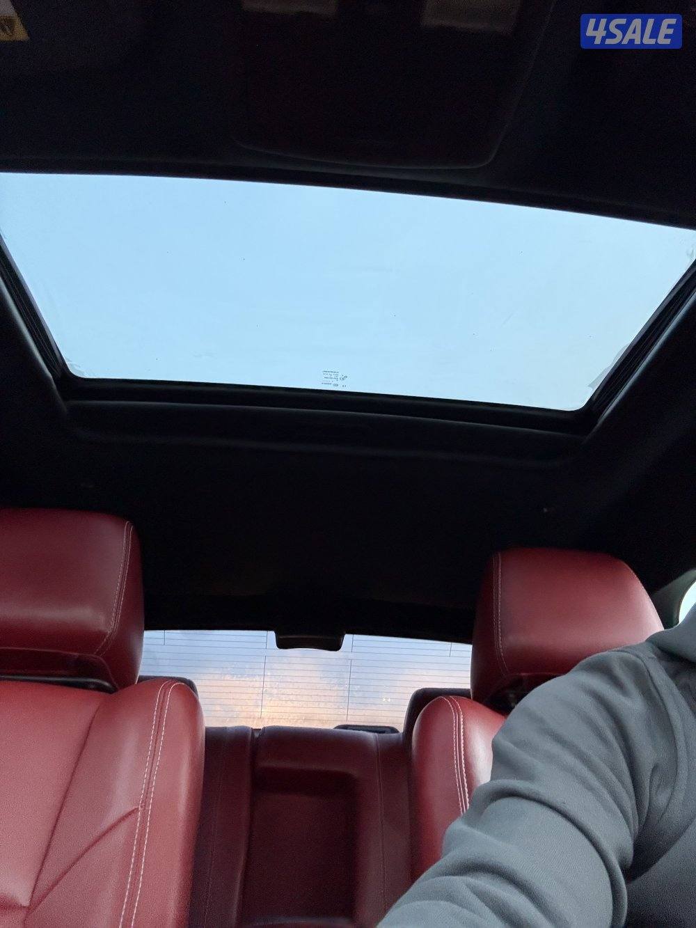 شالنجر SRT8موديل 20132