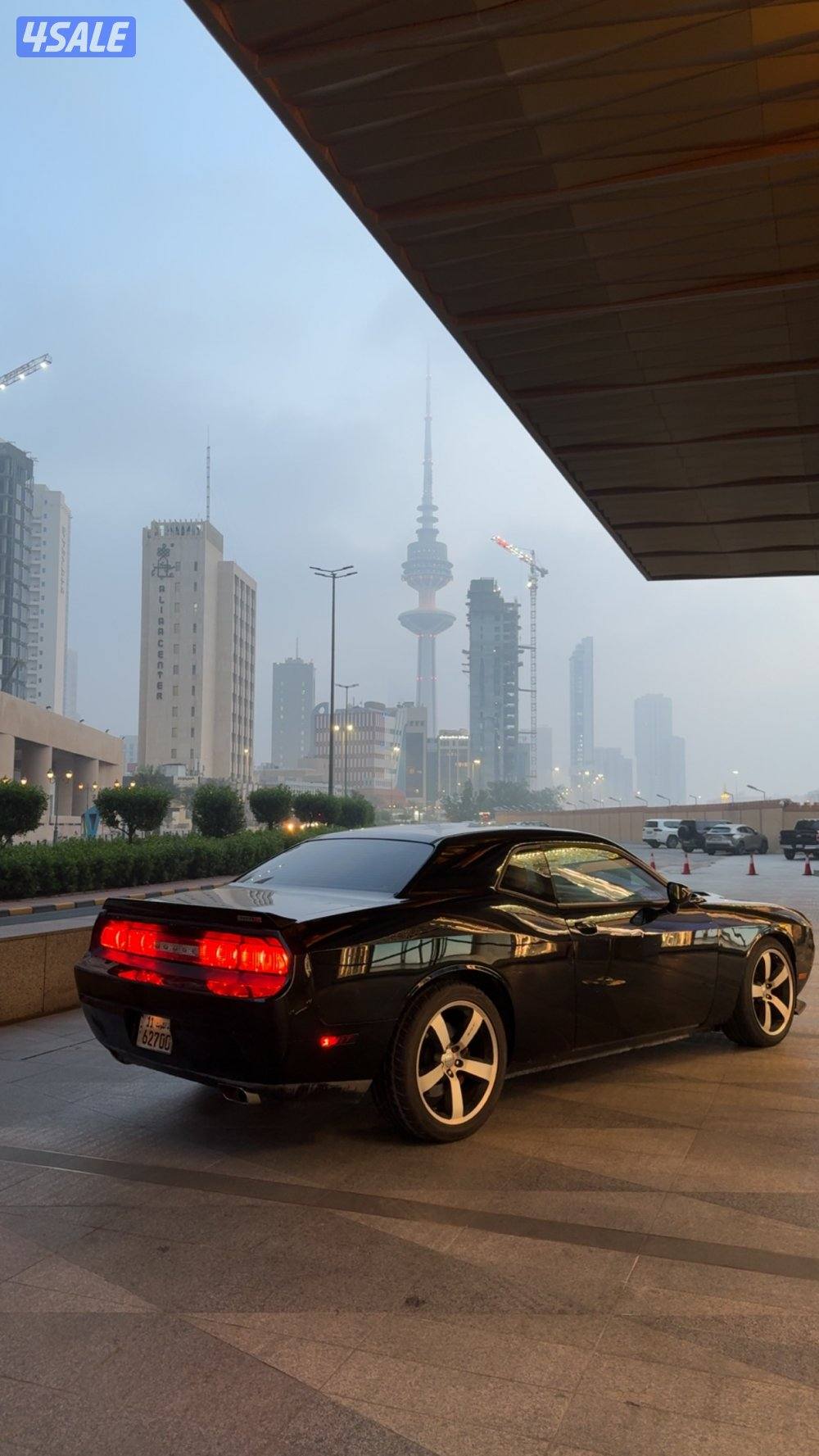 شالنجر SRT8موديل 20135