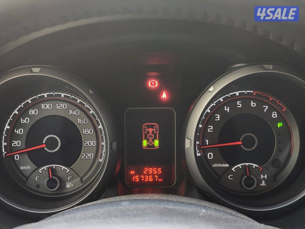 باجيرو موديل ٢٠٢٢ ماكينة صغيرة عداد 157 ألف أبيض صدفي شرط الفحص11