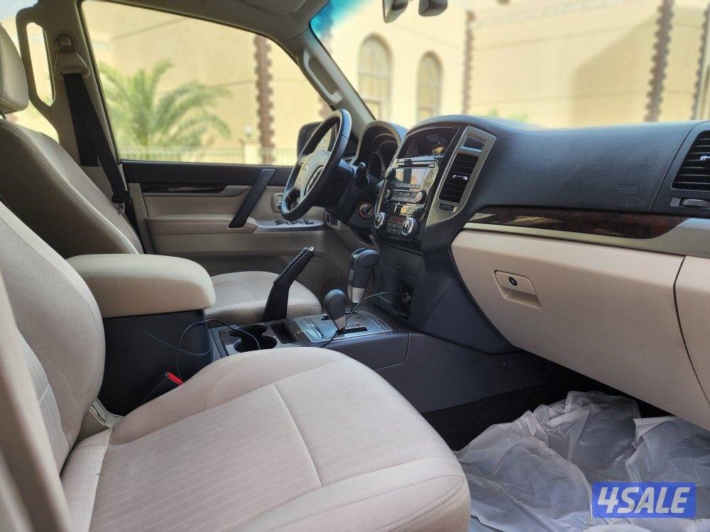 باجيرو موديل ٢٠٢٢ ماكينة صغيرة عداد 157 ألف أبيض صدفي شرط الفحص12