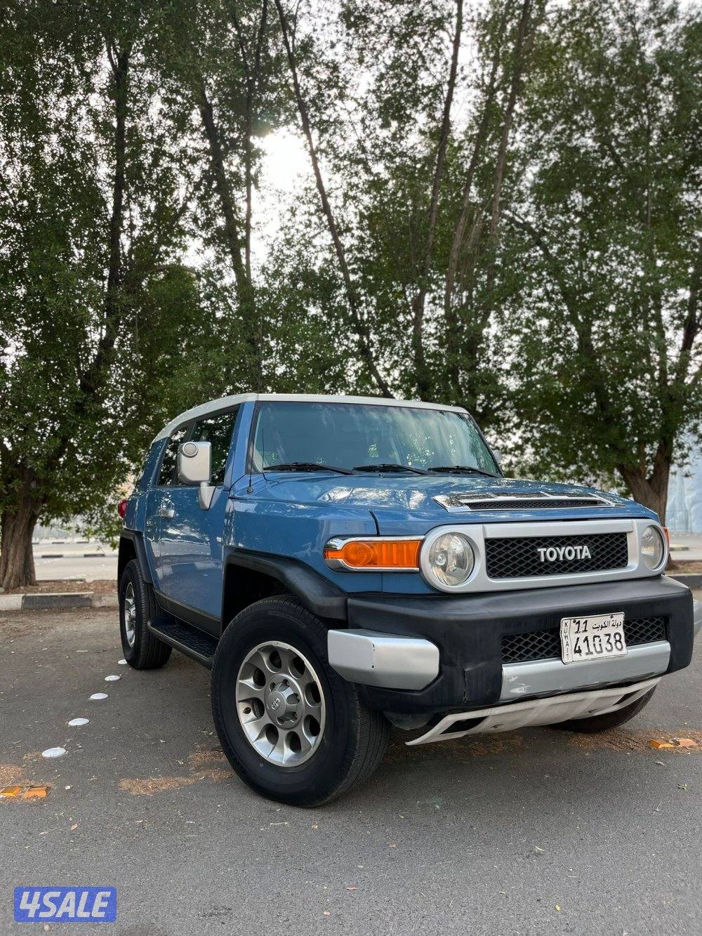 للبيع جيب تويوتا FJ موديل 20120