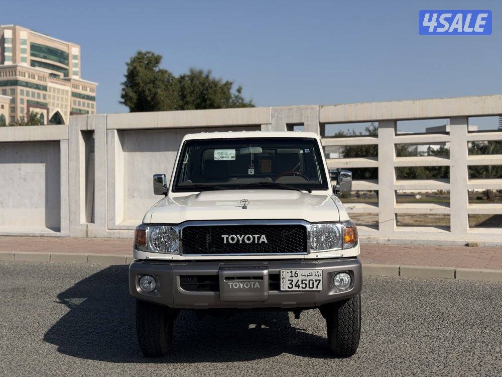 شاص (( اصفار )) بحاله نادره جدا موديل : 20195