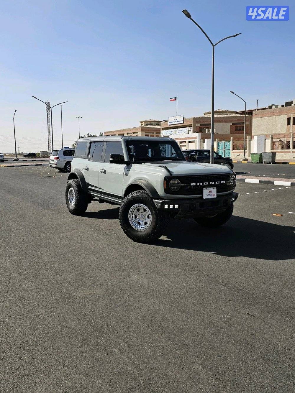 Ford Bronco wild truck  20210
