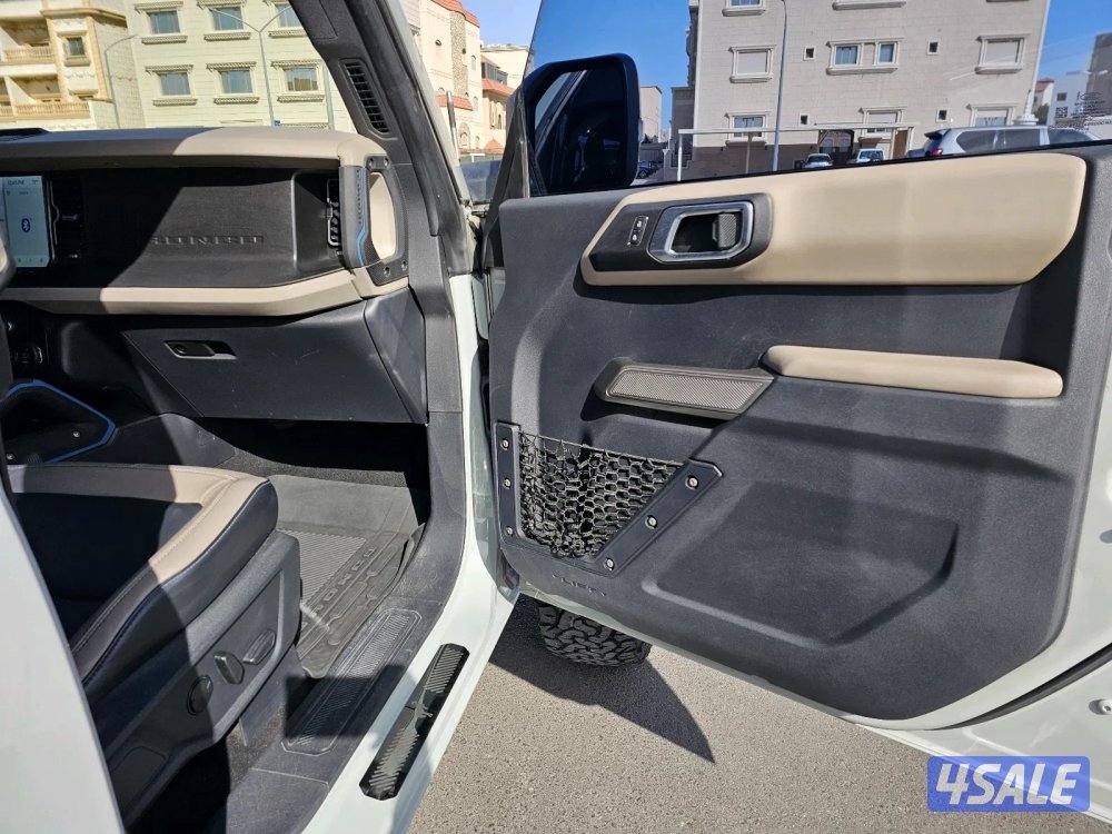 Ford Bronco wild truck  202111