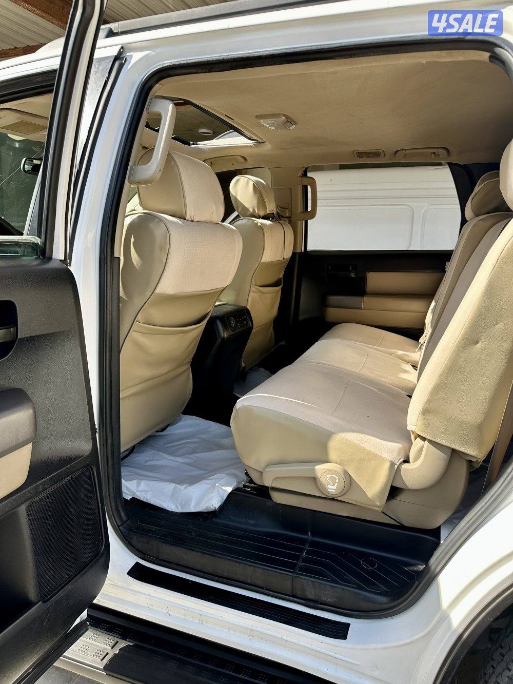 تويوتا سيكويا 2013 بحاله ممتازة7