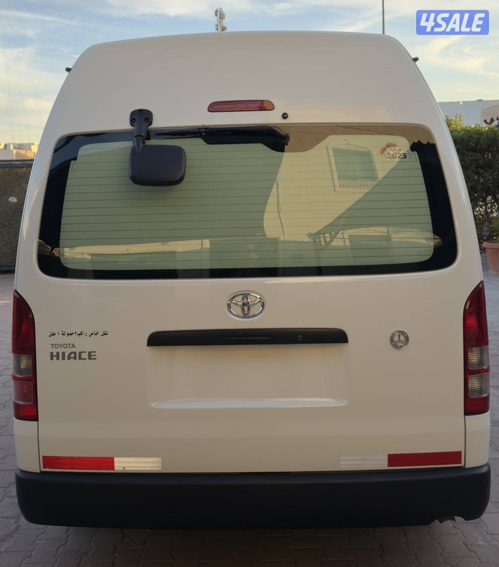 تويوتا HIACE وارد الساير - المالك الاول - عداد 14,984Km - سقف مرتفع5