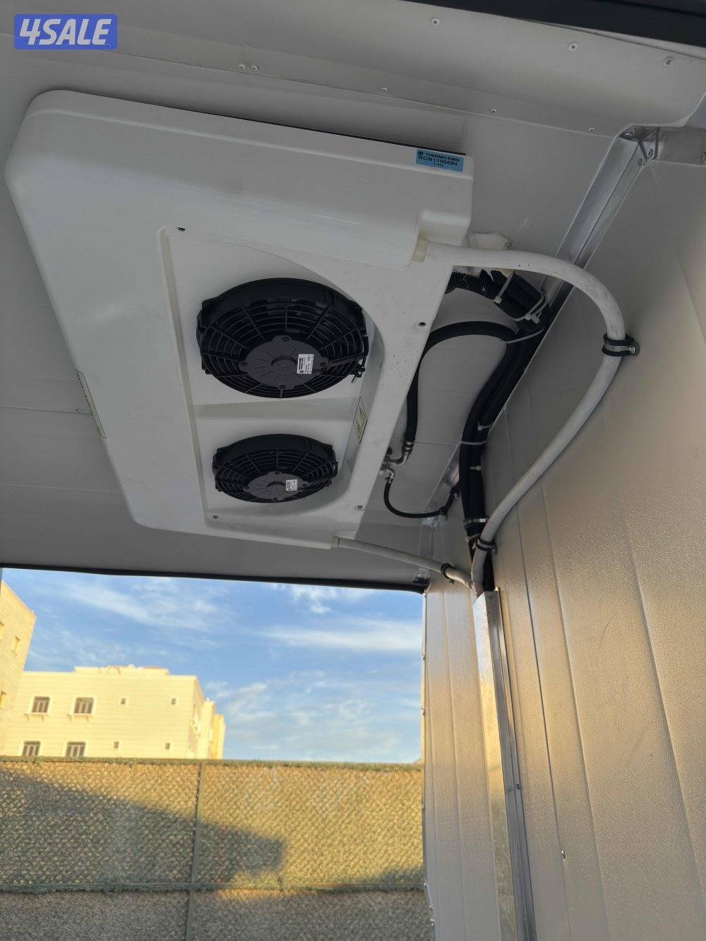 تويوتا HIACE وارد الساير - المالك الاول - عداد 14,984Km - سقف مرتفع9