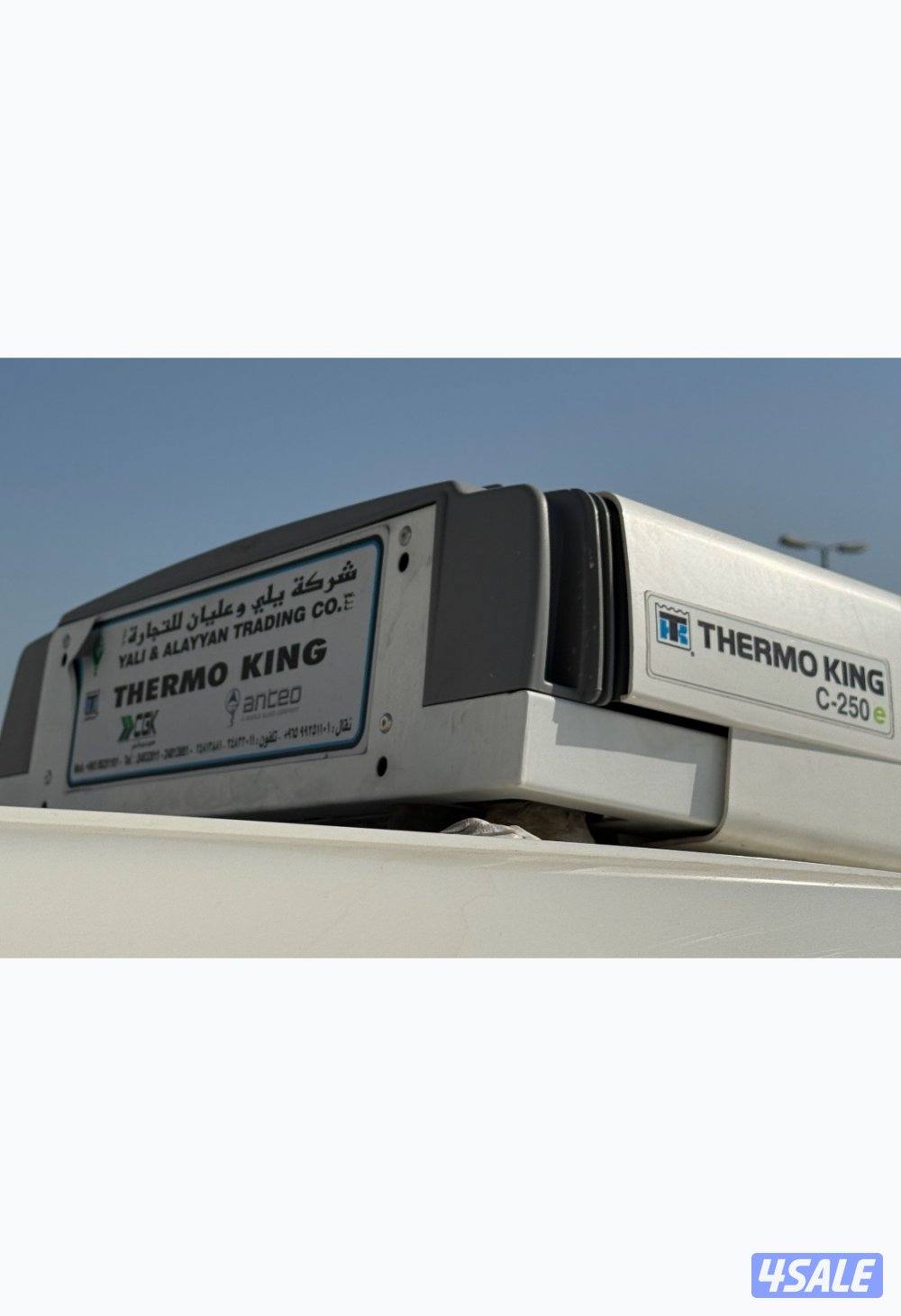 تويوتا HIACE وارد الساير - المالك الاول - عداد 14,984Km - سقف مرتفع12