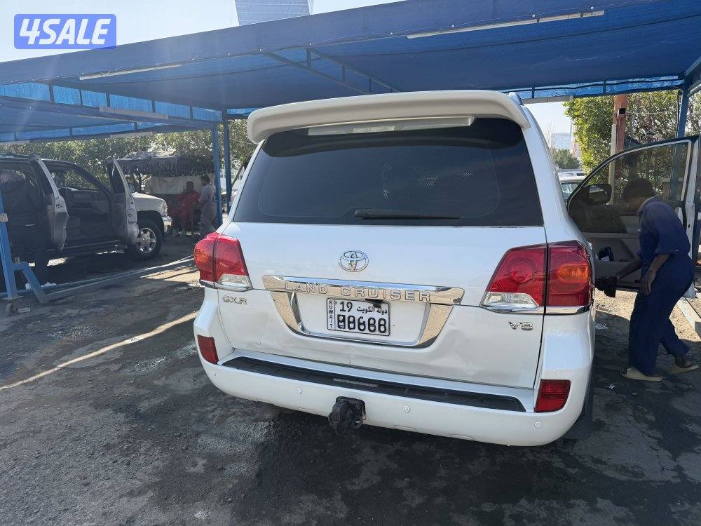 لاندكروزر GX-R0