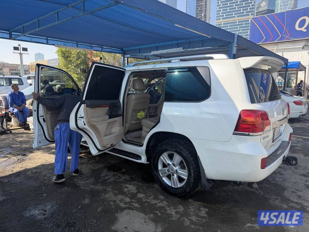 لاندكروزر GX-R10