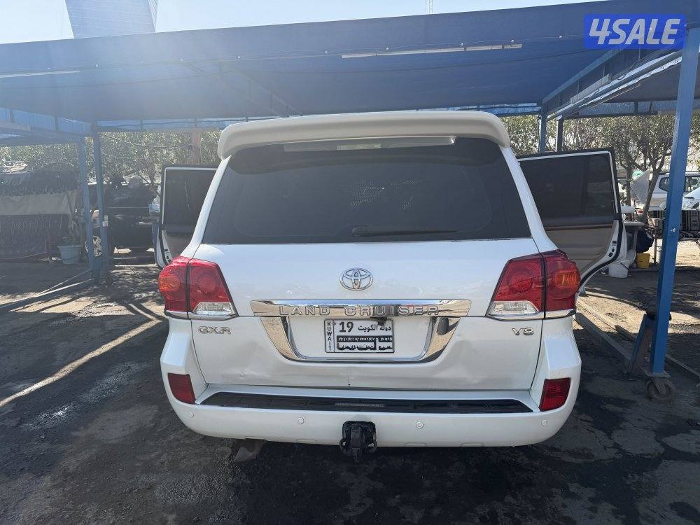 لاندكروزر GX-R11