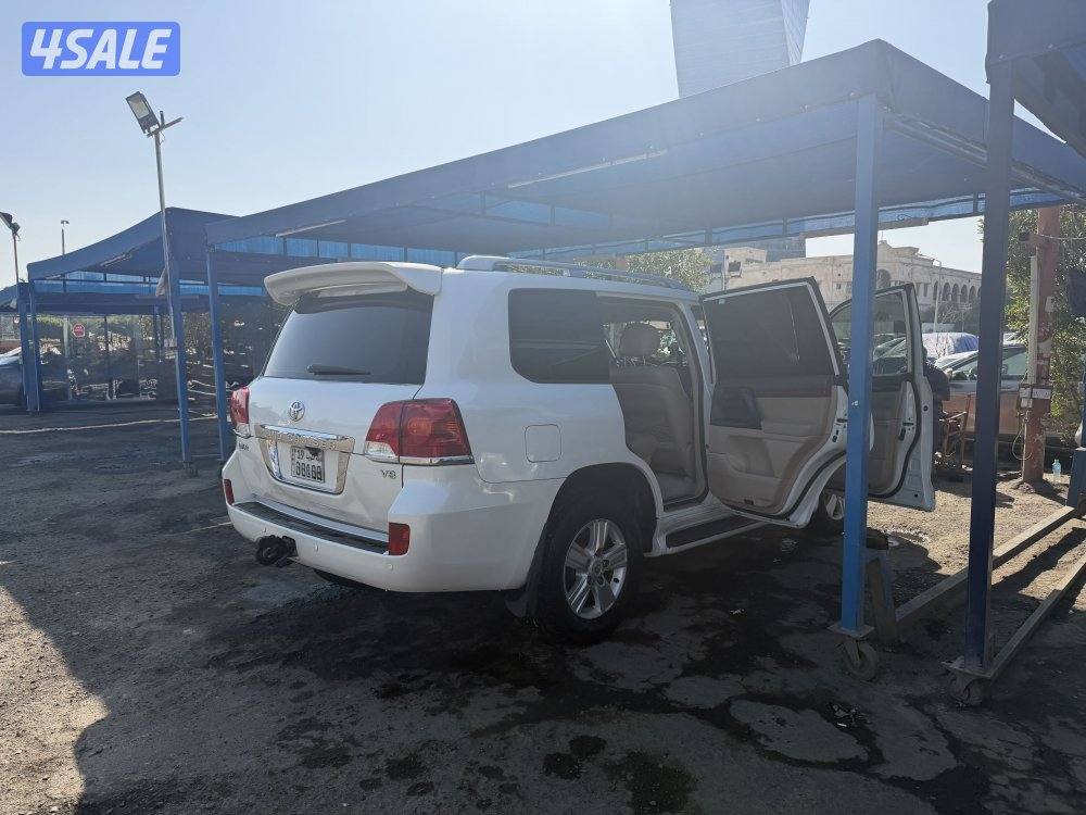 لاندكروزر GX-R14