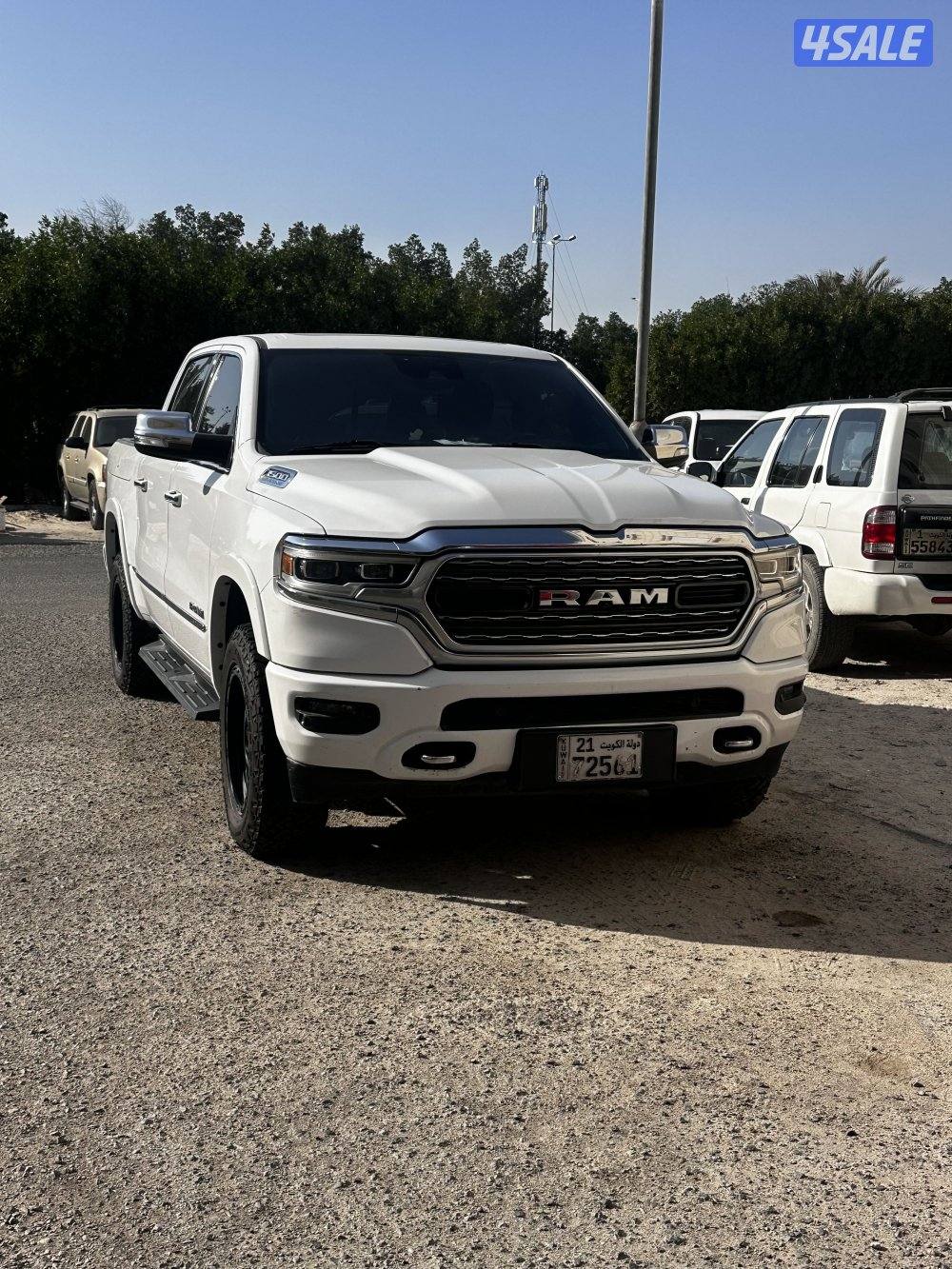 رام لميتد ابيض من داخل اسود فل اوبشن ماشي 1000