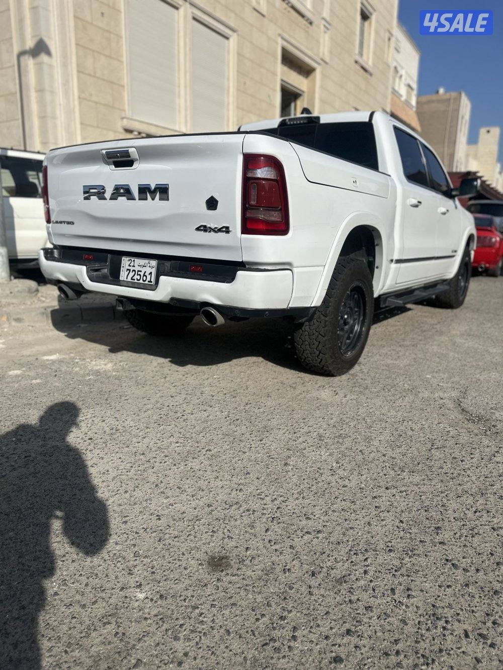 رام لميتد ابيض من داخل اسود فل اوبشن ماشي 1001