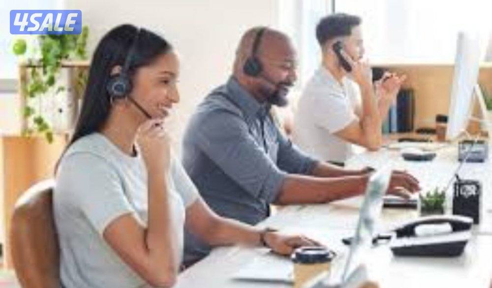 موظفي تسويق داخلي على الهاتف2