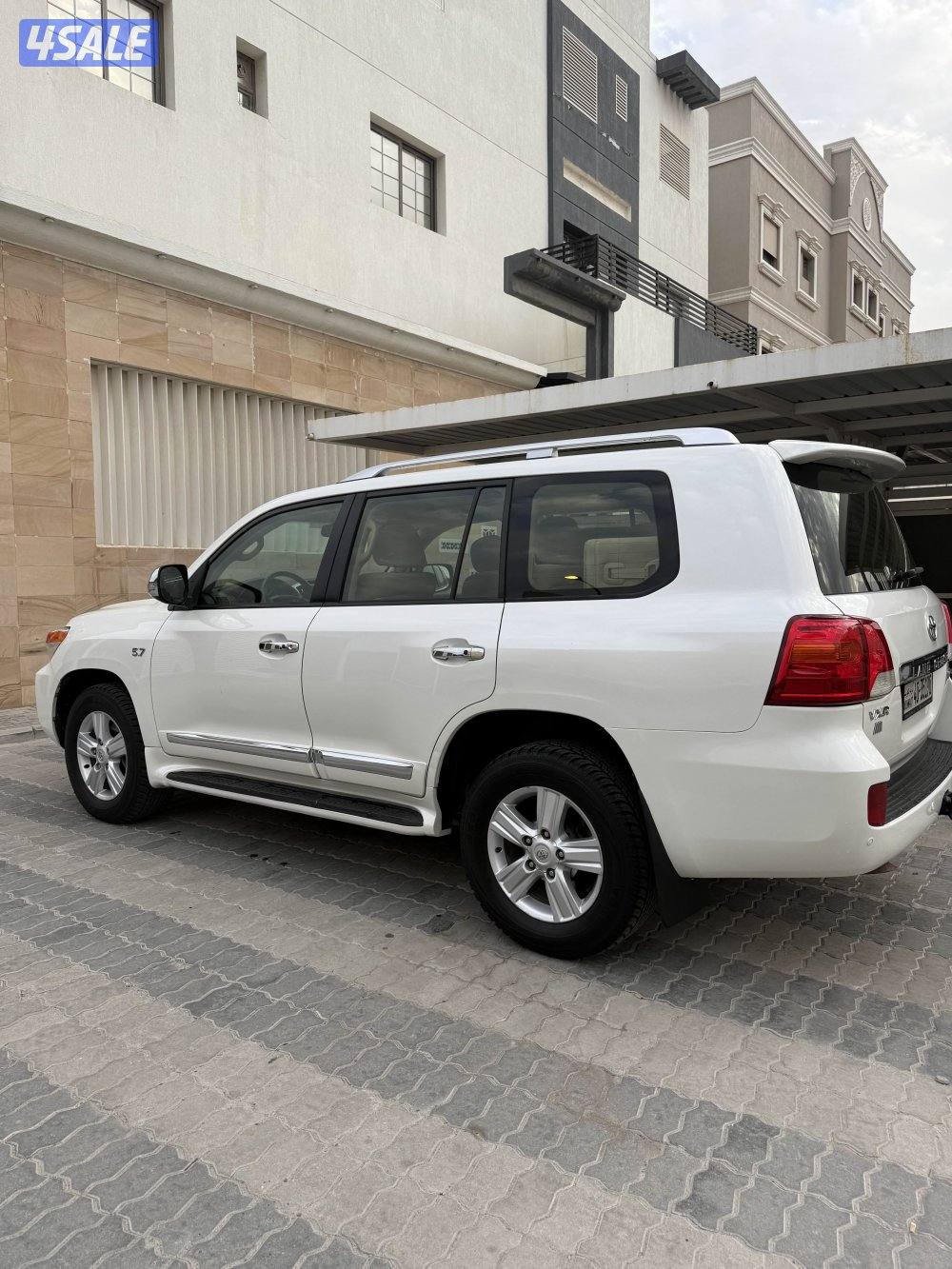 لاند كروز VXR 20131