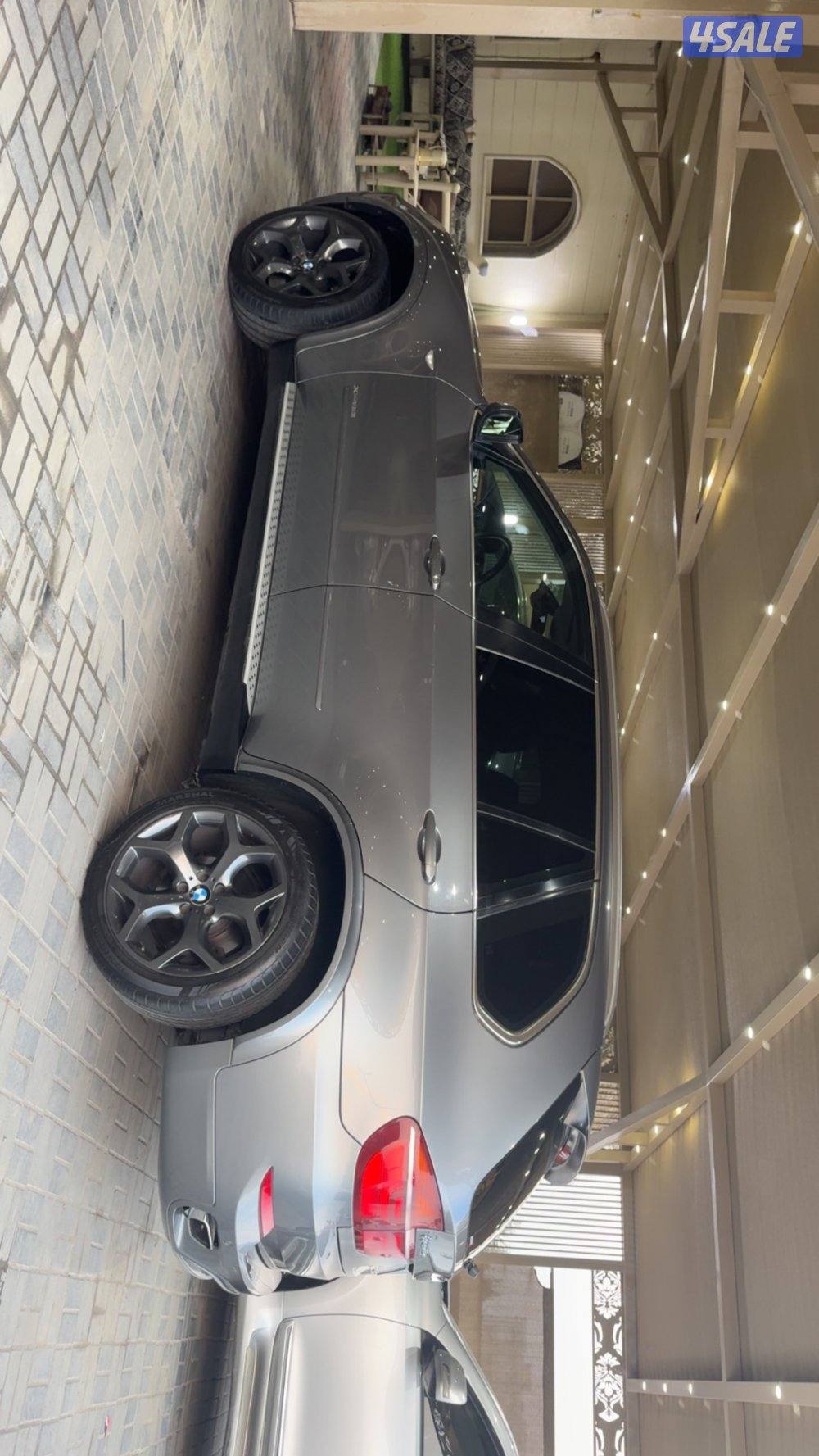 للبيع X5 موديل 2012 ماشي 240 الف درجه الاوله كامل المواصفات بحاله الوك4