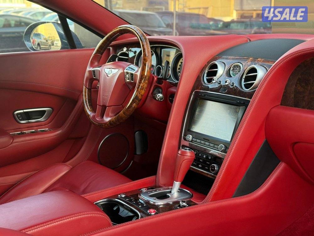 BENTLEY CONTINENTAL GT V8 _2015 صبغ الوكالة7