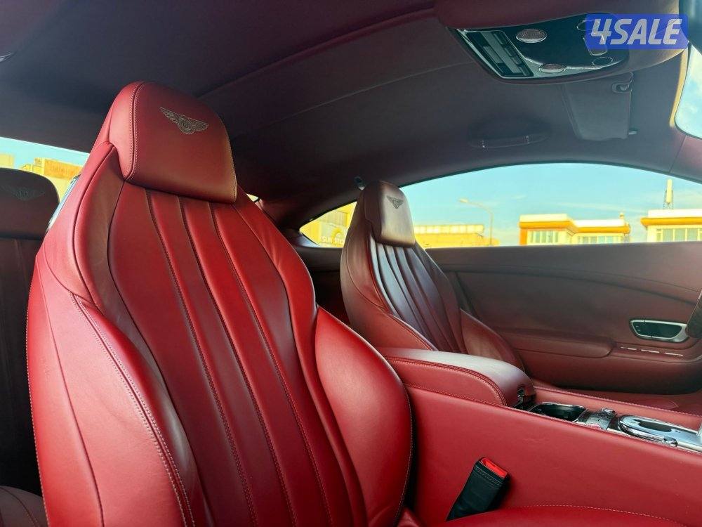 BENTLEY CONTINENTAL GT V8 _2015 صبغ الوكالة9