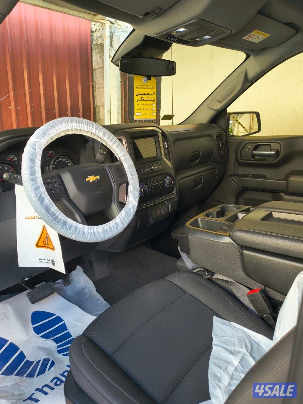 سلفرادو ٢٠٢٢ بحالة الوكالة في قطعتين وشمعه  قير ١٠ غيار0