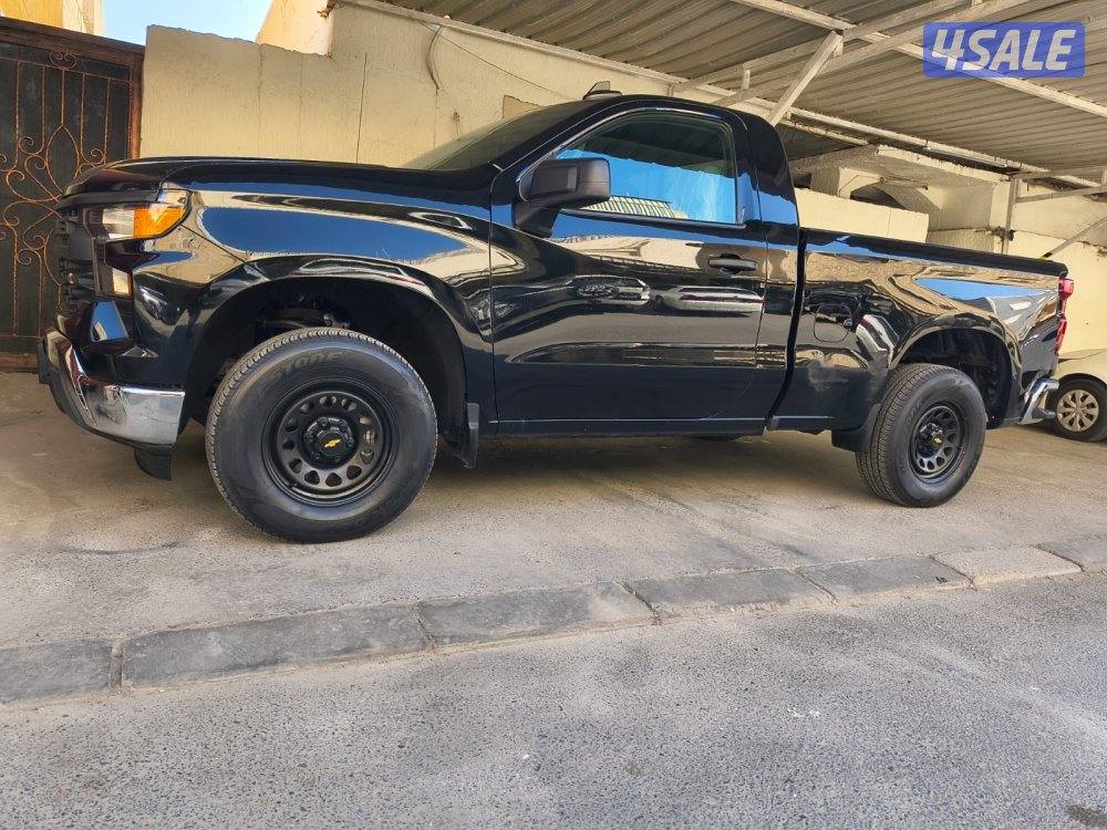 سلفرادو ٢٠٢٢ بحالة الوكالة في قطعتين وشمعه  قير ١٠ غيار6