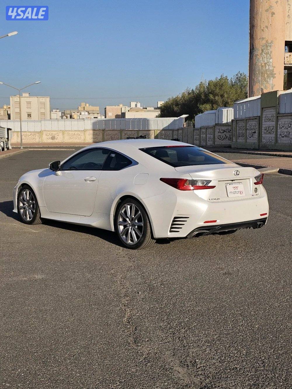 Lexus RC35010