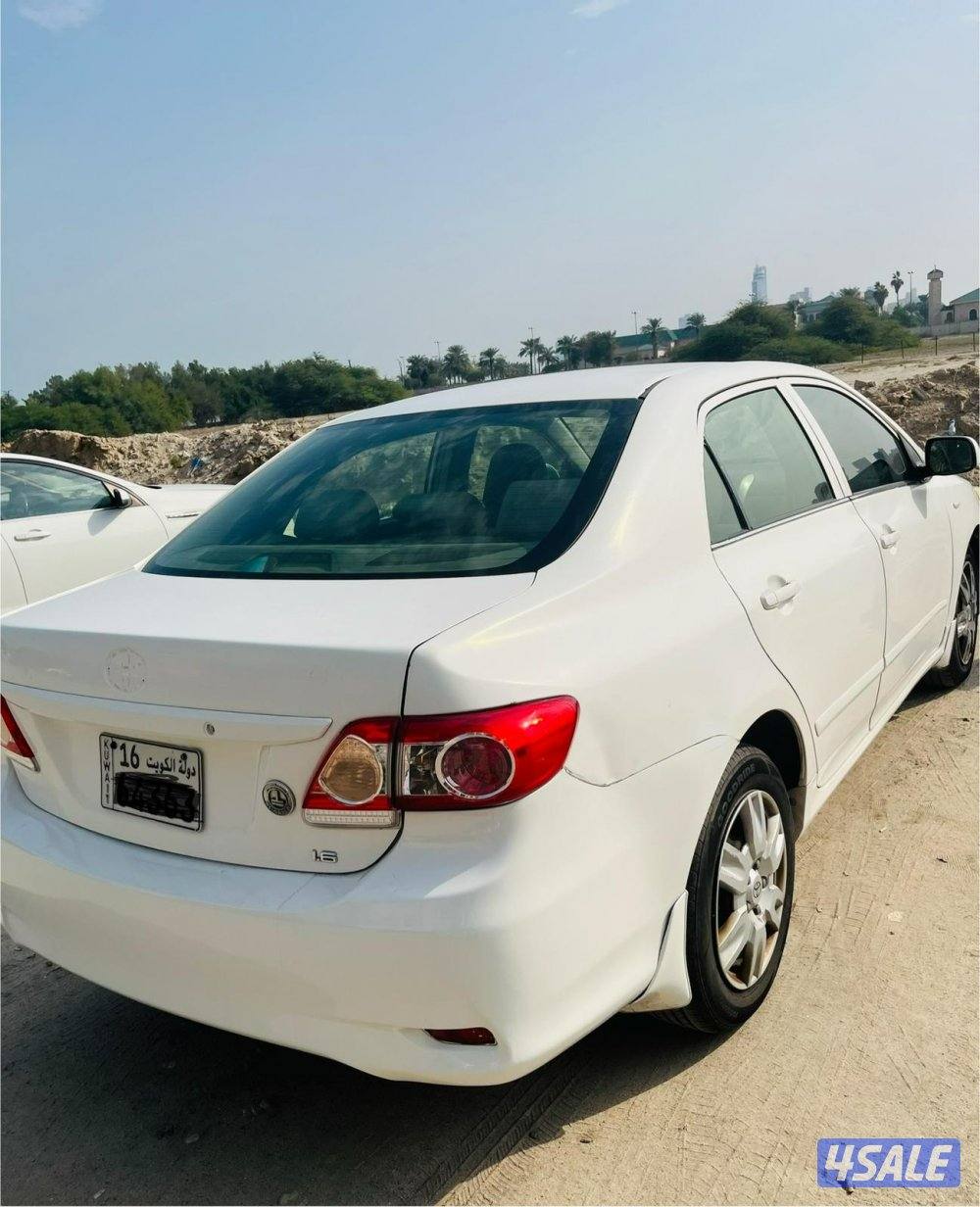 Toyota corolla 2013 in Hawally3