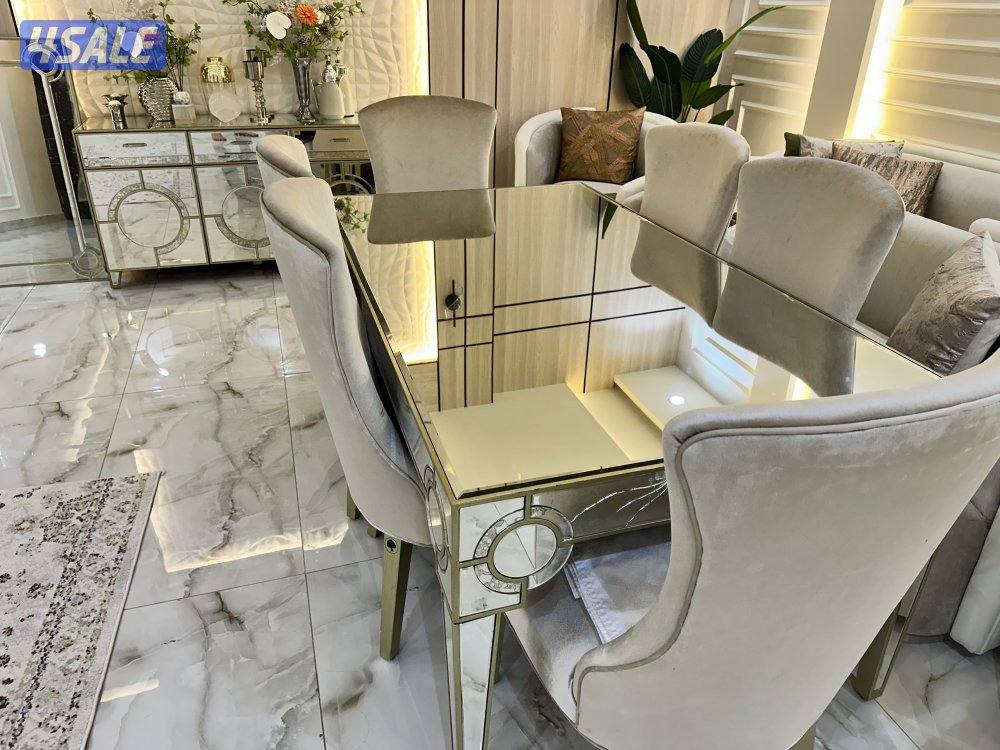 طاولة طعام فاخرة كاملة من هوم سنتر مع ٦ كراسي للبيع4