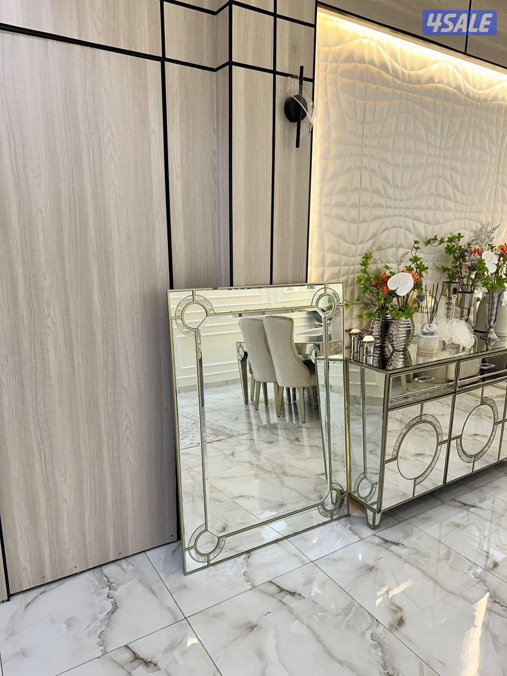 طاولة طعام فاخرة كاملة من هوم سنتر مع ٦ كراسي للبيع5