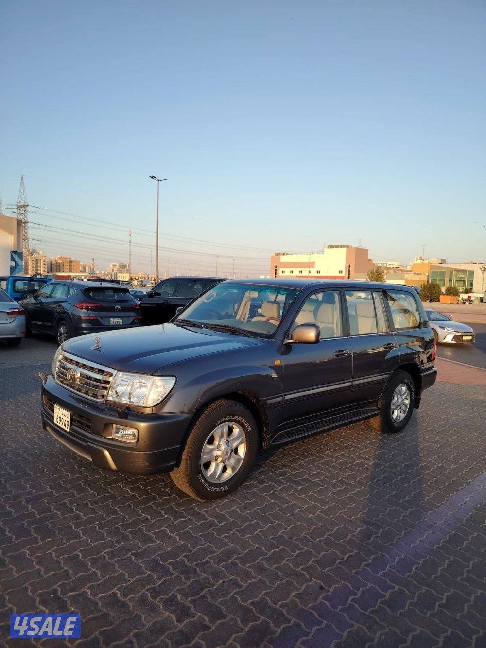 لاند كروز GXR وارد الساير 2006 بحاله الوكاله عداد 183 الف1