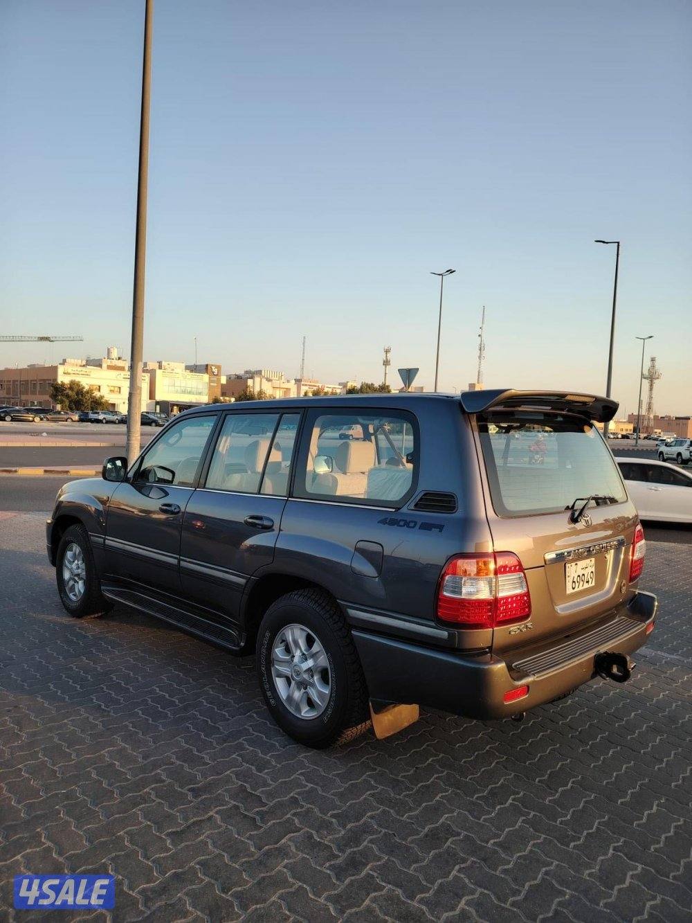 لاند كروز GXR وارد الساير 2006 بحاله الوكاله عداد 183 الف3