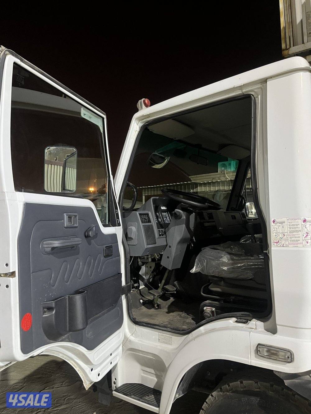 للبيع تاتا أصفار7