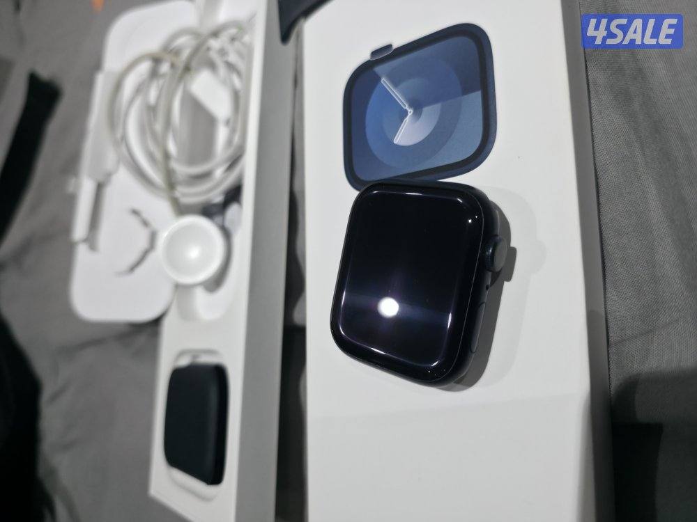 Apple Watch Series 9 GPS 45mm Aluminium + 5 Extra Bands2