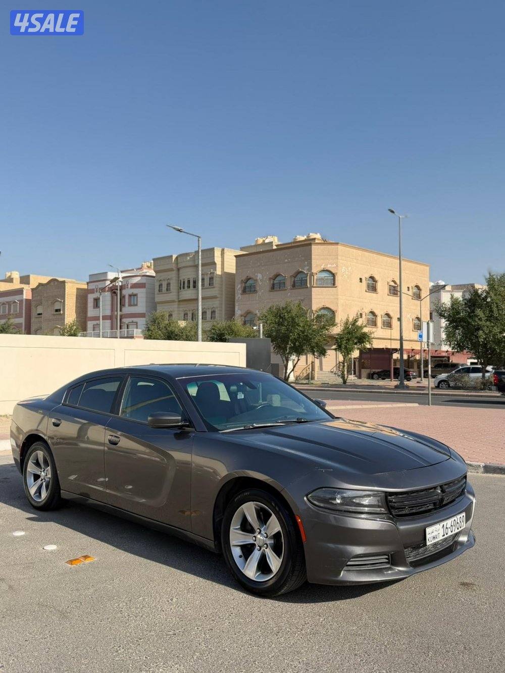 للبيع دوج تشارجر SXT2