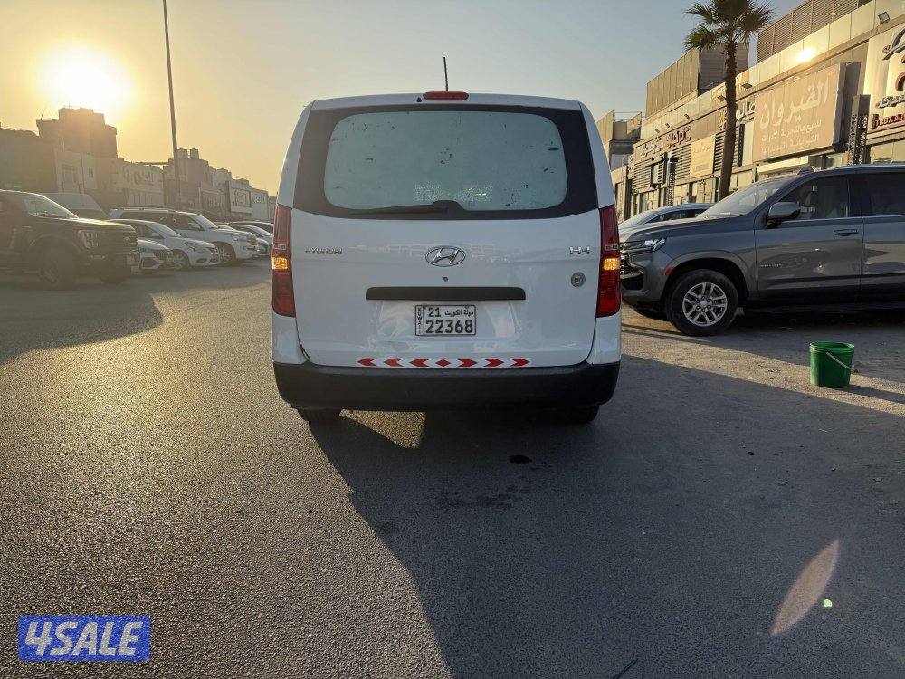 باص مقفل هيونداي h1 20217